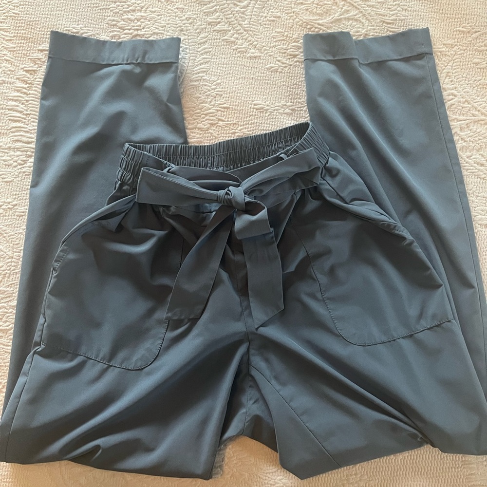 Banana Republic, size small, on the go pants